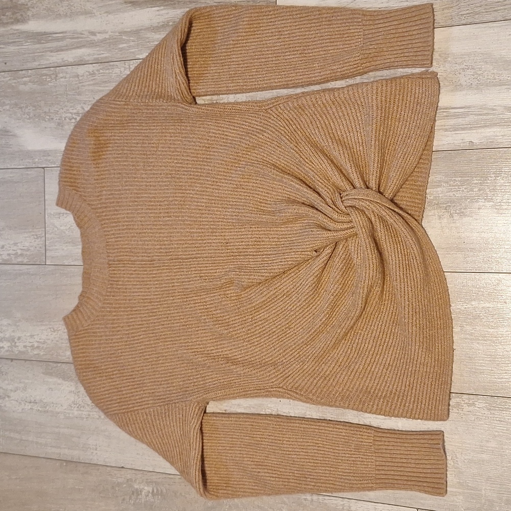 Offline by Aerie sweater size medium very cozy